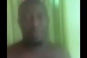 Nudité de Maldini Bassong du Cameroun