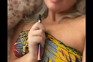 Curvy MILF Rosie: Erotic Chit Bull session While Post Op Healing