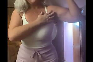 Curvy MILF Rosie: Working Out The Biceps In Spoils Shorts