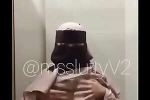 Ukhti Jilbab Lebar Masturbasi di Masterliness