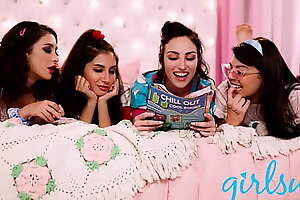 GIRLSWAY Retro Sleepover With Gina Valentina And Gianna Dior