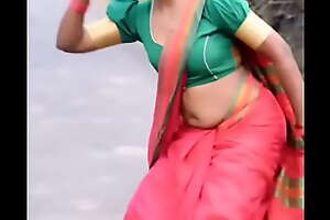 Join up boobs and hip there saree hot