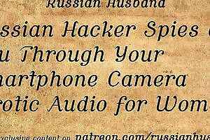 Russian Hacker Spies on You Flip Your Smartphone Camera (Erotic Audio of Women)