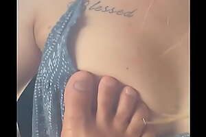 @JessiRose  foot fetish toe sucking