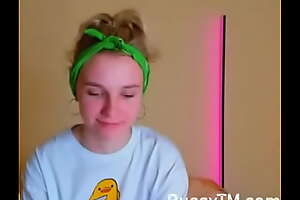 18yo hot blonde girl on webcam