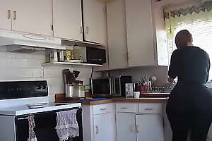 thick thighs in kitchen