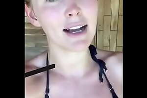 Girl Flashes Boobs To Wish You Good Day