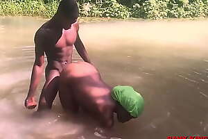 COLLEGE GIRL HARDCORE SEX IN THE RIVER DURING EXCURSION - BIG BUMPER DOGGY
