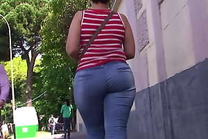 SPANISH MILF BIG ASS With respect to BLUE JEAN