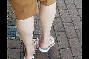 Blonde Milf sexy feet soles