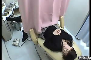 ～羞恥の内診台診察　26歳の主婦ユウコさん　～　婦人科診察のすべてFile02-C