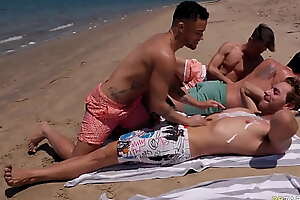 Stepbrother drilled after beach game - Beaux Banks coupled with  Carter Woods