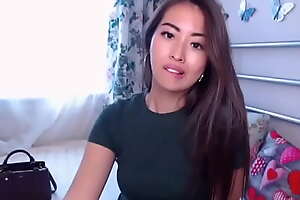 Sexy Asian Cam Girl