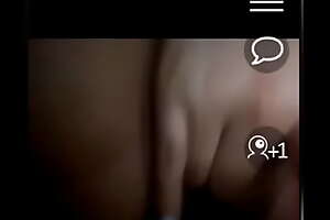 Se masturba en la webcam en bazoocam